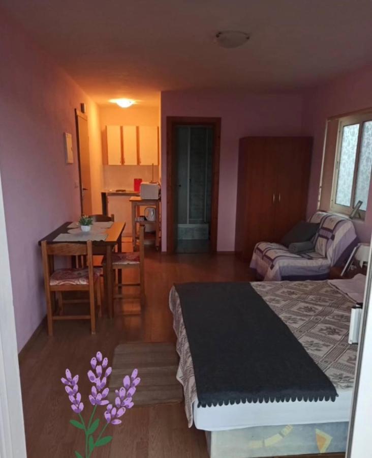 Apartmani Beach Miskovici, Otok Pag المظهر الخارجي الصورة