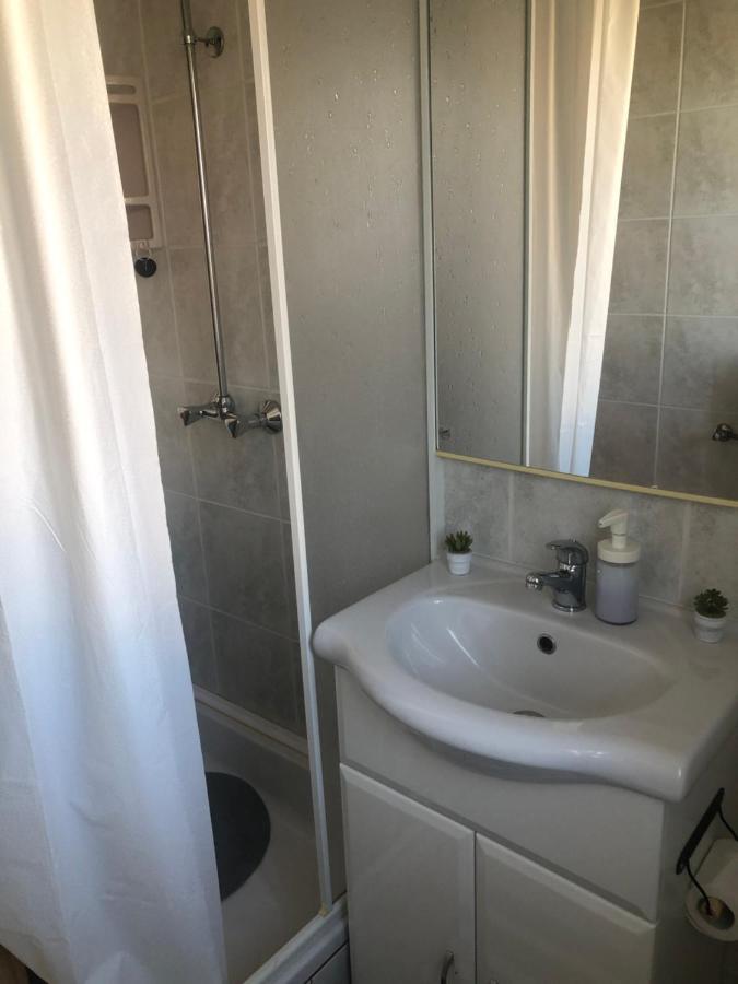 Apartmani Beach Miskovici, Otok Pag المظهر الخارجي الصورة